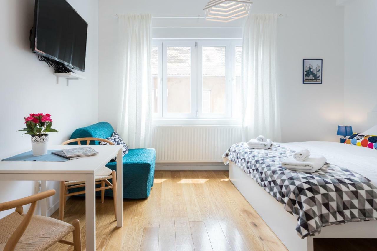 Studio Apartments Near Park Zrinjevac Záhřeb Exteriér fotografie